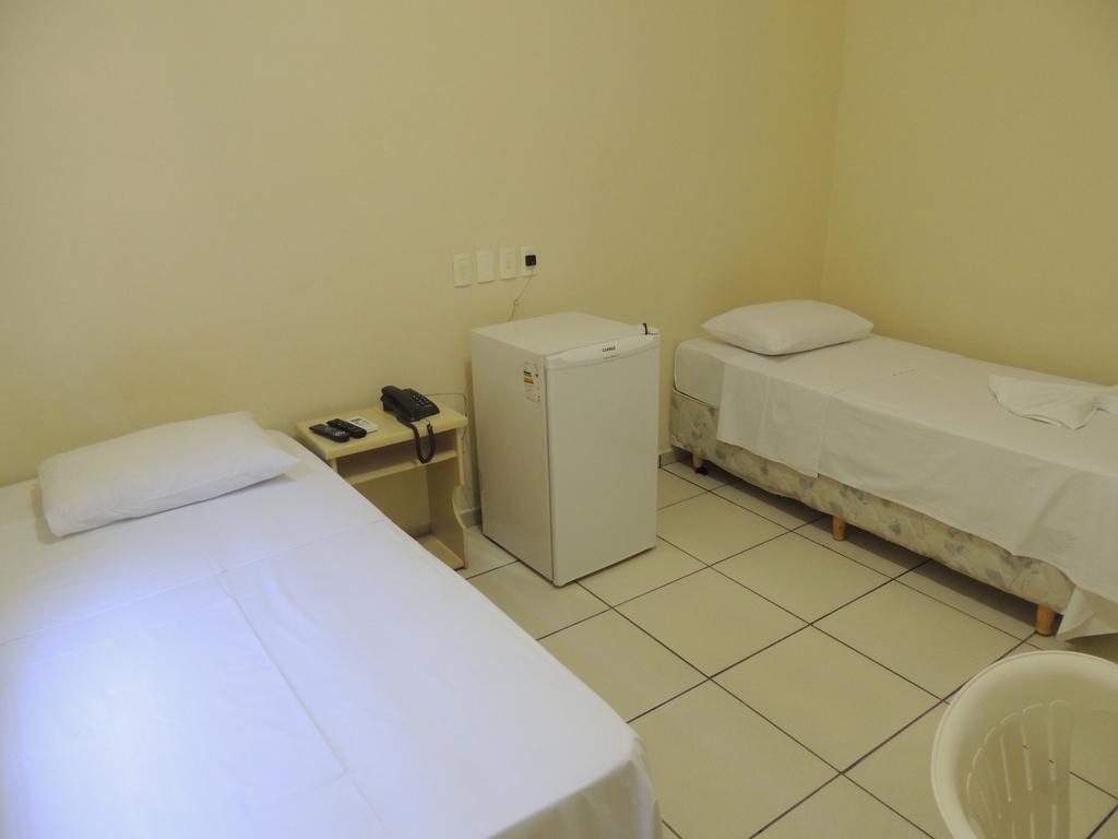 Hotel Beira Rio Aquidauana Quarto foto